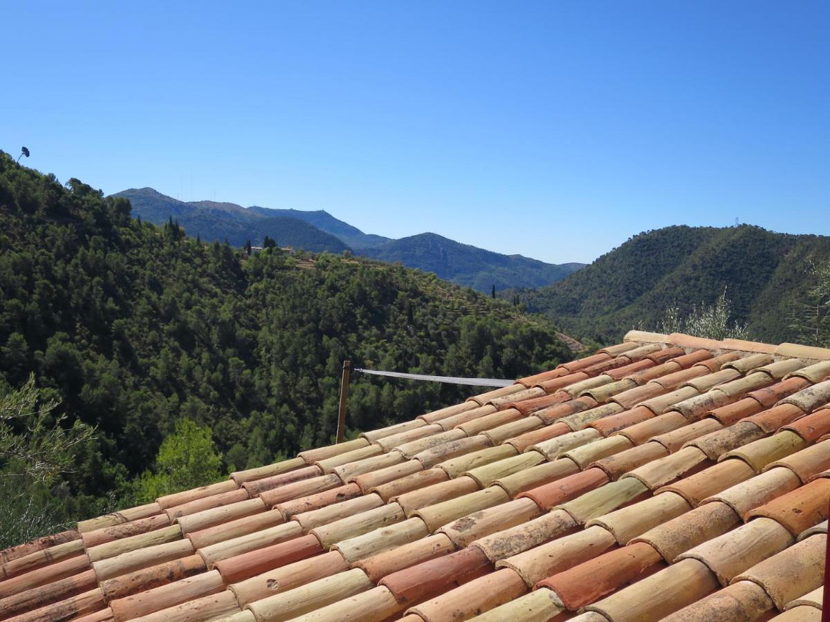 Вилла Les Figaires L'Escarene Экстерьер фото
